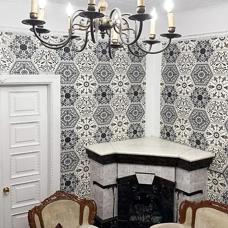 Teodora Square площа святого теодора *