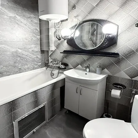 Apartamento Teodora Square площа святого теодора *