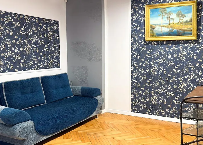 Teodora Square площа святого теодора